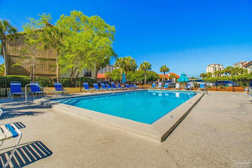 Located in the highly desirable Edgewater Beach &amp; Golf Resort in - photo 3