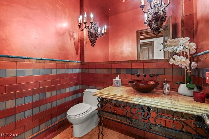Timeless single-story custom estate with basement, offering 7 - photo 17