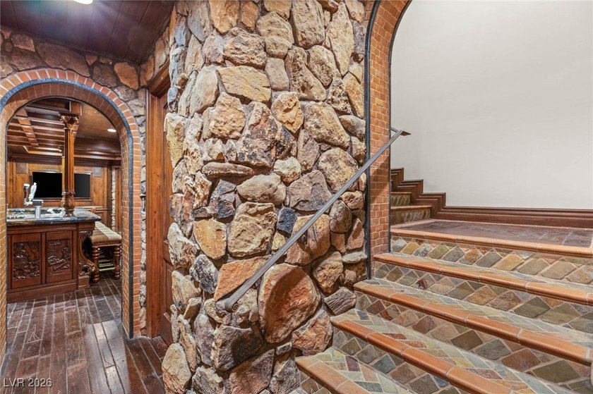 Timeless single-story custom estate with basement, offering 7 - photo 19