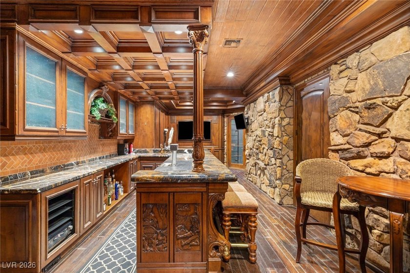 Timeless single-story custom estate with basement, offering 7 - photo 21