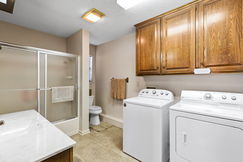 $106K PRICE IMPROVEMENTNE 21 Lake Cherokee - Great view! SOLD - photo 21