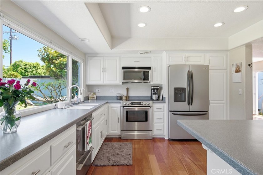 Welcome to the unique and coveted Deane Gardens community - photo 15