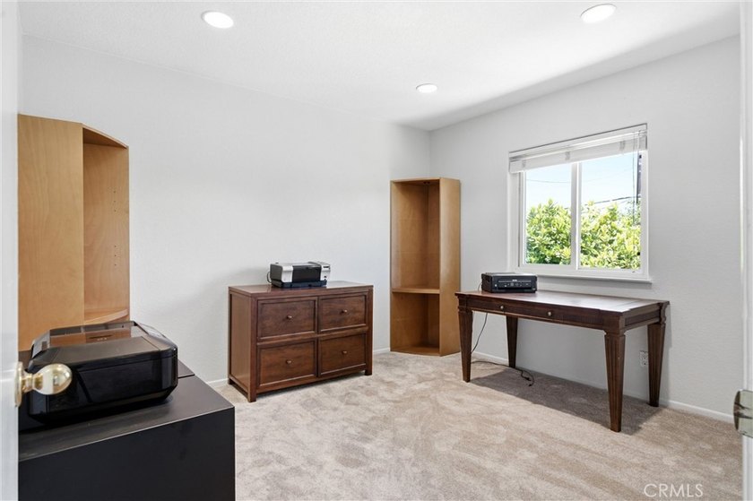 Welcome to the unique and coveted Deane Gardens community - photo 19