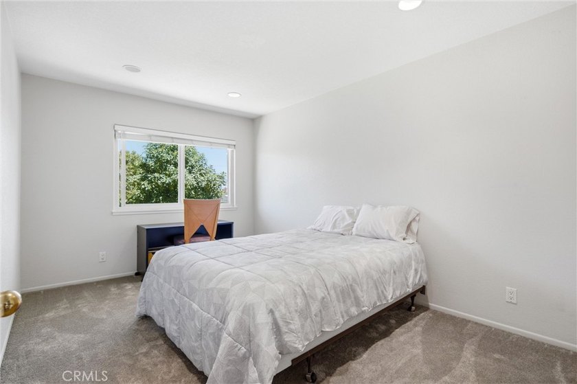 Welcome to the unique and coveted Deane Gardens community - photo 21