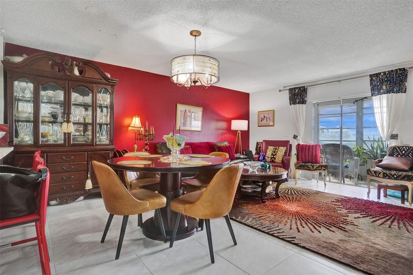 Come see this beautifully charming 1 bed, 1.5 bath condo in the - photo 11
