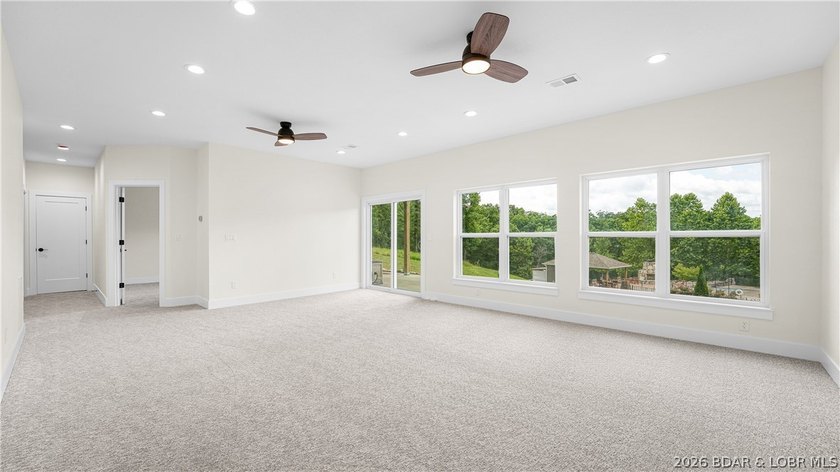 Brand-new, never-lived-in villa located at the 1MM in the - photo 26