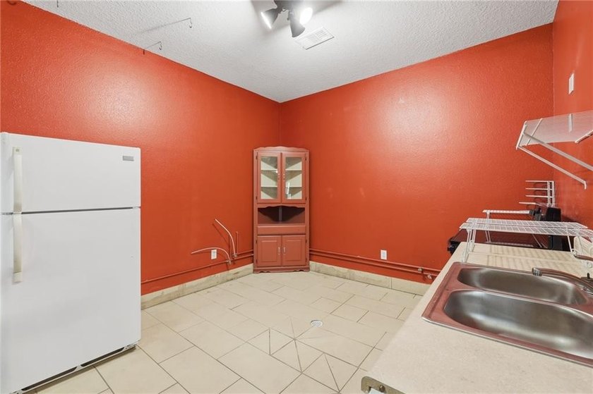 Seller is offering $10,000. in concessions Welcome to 1002 Belle - photo 35