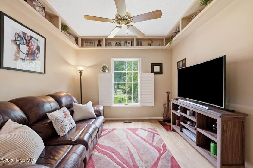 Welcome to low-maintenance, resort-style living on the Emerald - photo 12