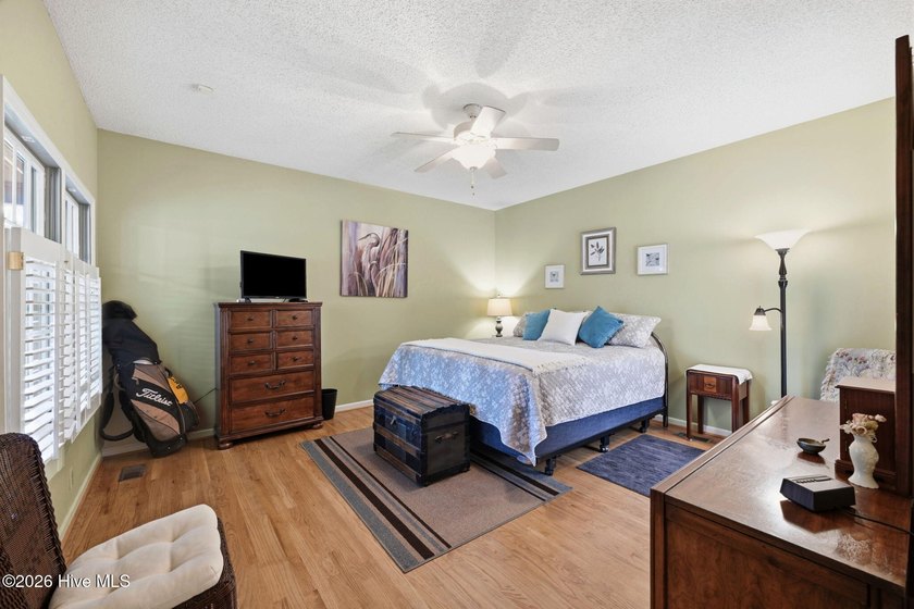 Welcome to low-maintenance, resort-style living on the Emerald - photo 15