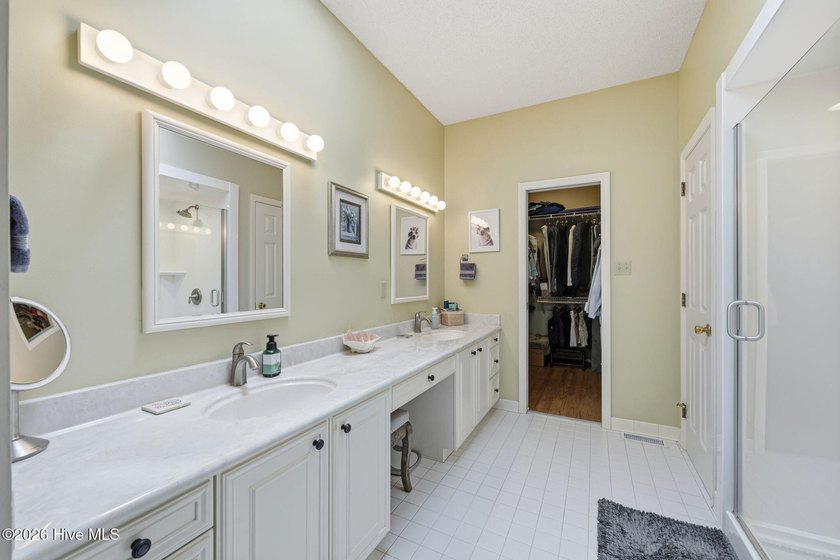 Welcome to low-maintenance, resort-style living on the Emerald - photo 17
