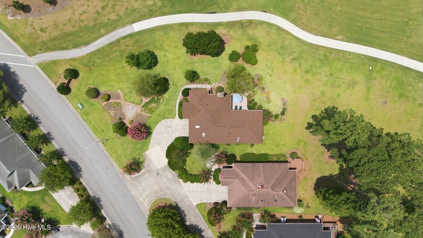 Welcome to low-maintenance, resort-style living on the Emerald - photo 27