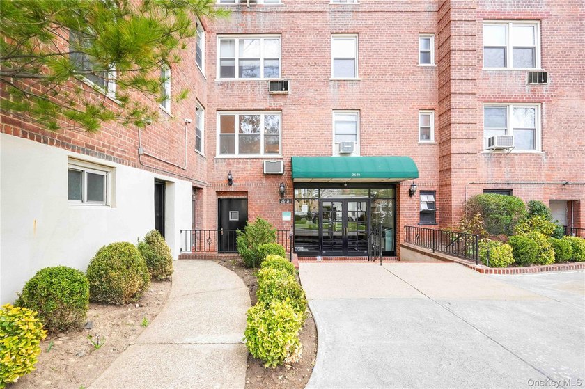 North Flushing Co-op for Sale - Fully Renovated 1 Bedroom, 1 - photo 14