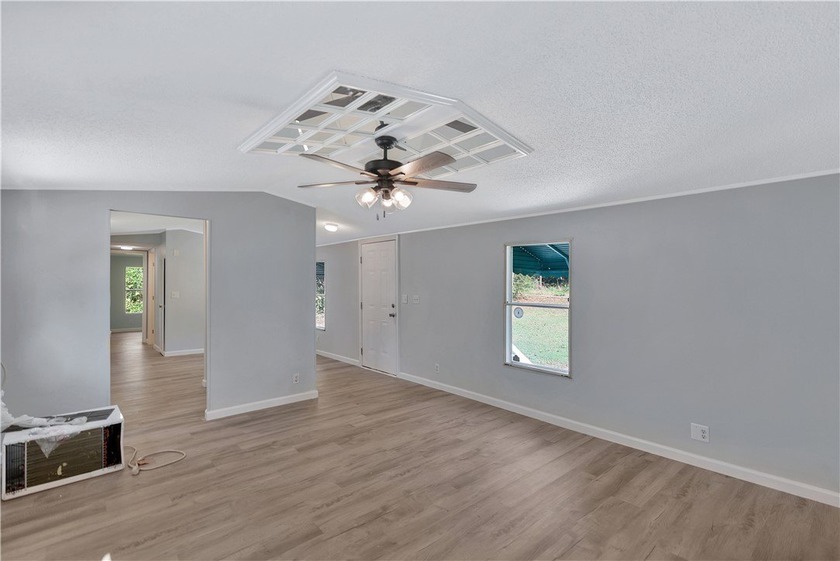 Single Wide Mobile home located on a 1.28-acre level lot. Brand - photo 6