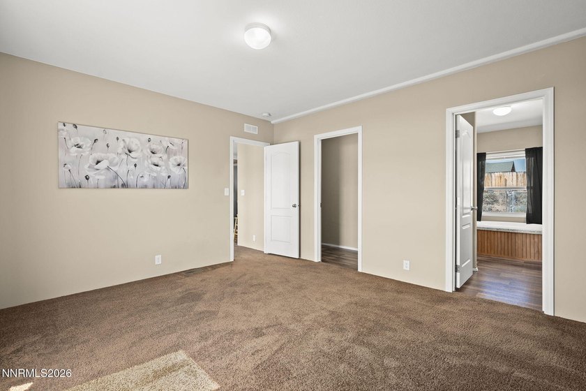 Enjoy the perfect blend of space, comfort, and panoramic Nevada - photo 19