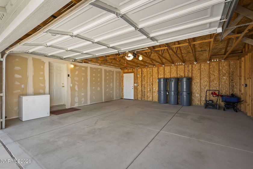 Enjoy the perfect blend of space, comfort, and panoramic Nevada - photo 26