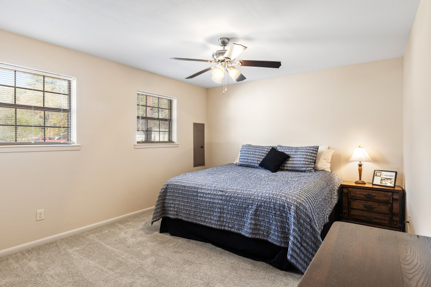 $106K PRICE IMPROVEMENTNE 21 Lake Cherokee - Great view! SOLD - photo 17