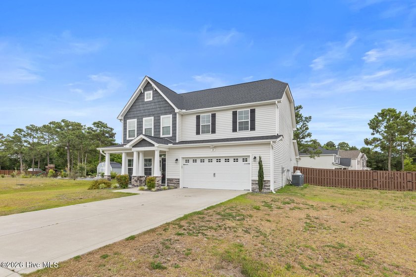 Welcome to 137 Evergreen Forest Drive, located in the highly - photo 4
