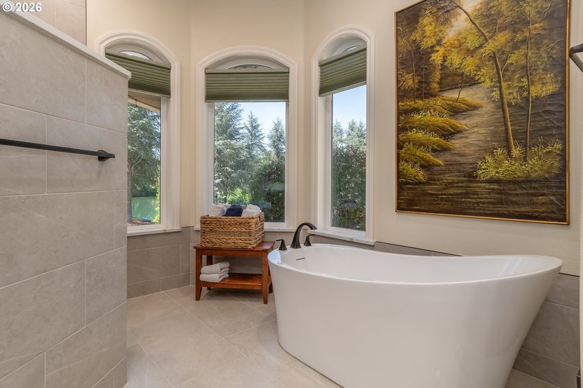 Luxury waterfront living on the backwaters of the North Umpqua - photo 15