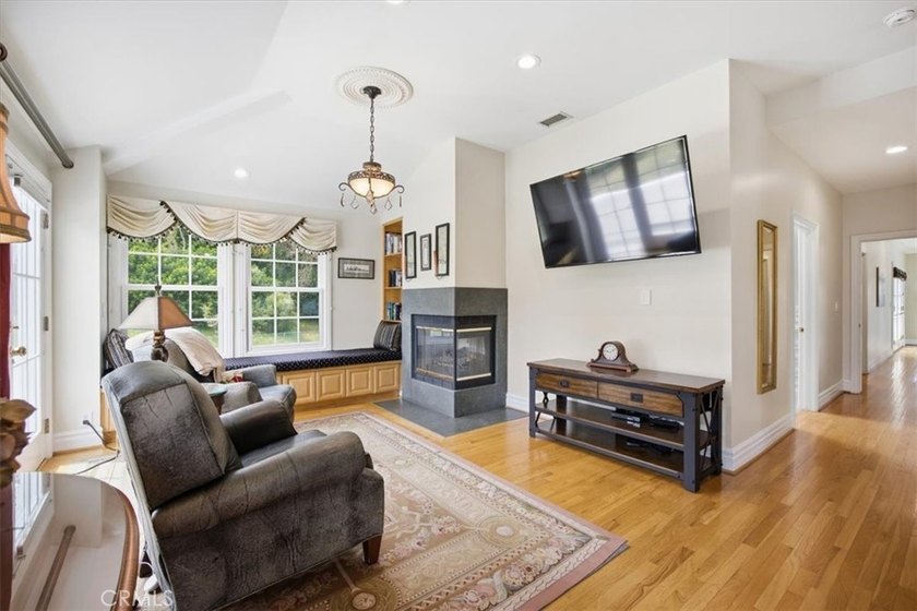 FURNISHED RENTAL JUNE 16, 2026 to AUGUST 15, 2026 Experience - photo 30