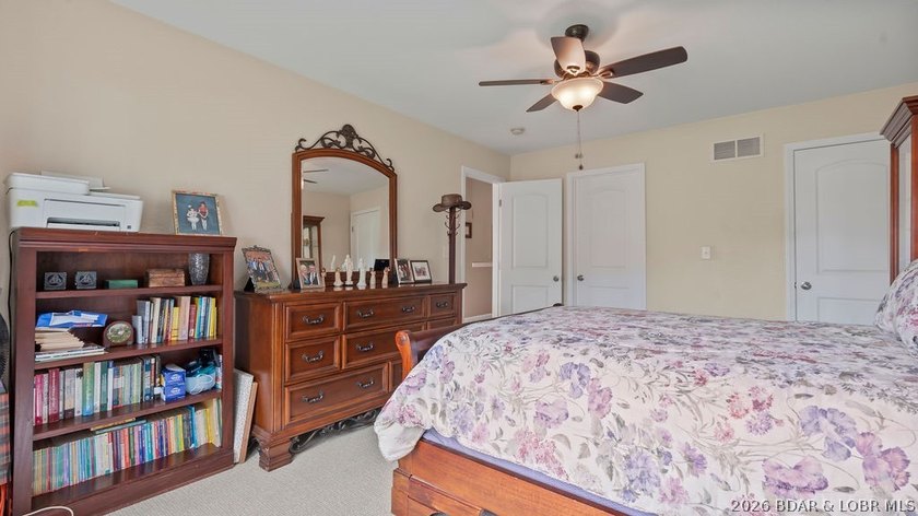 Spacious and well designed 2 level villa offering 4 bedrooms, 3 - photo 32