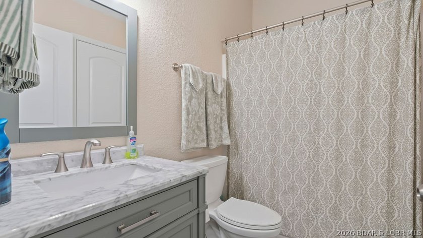 Spacious and well designed 2 level villa offering 4 bedrooms, 3 - photo 35