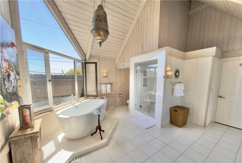 Welcome to Herringbone Hall, a beautiful North Laguna Beach home - photo 33