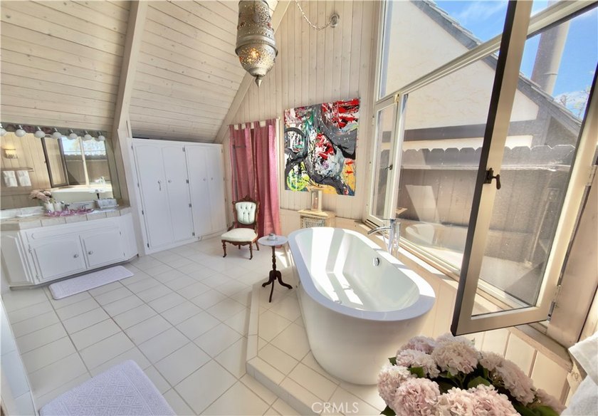 Welcome to Herringbone Hall, a beautiful North Laguna Beach home - photo 34