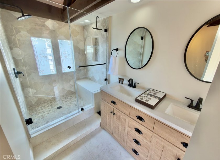 Welcome to Herringbone Hall, a beautiful North Laguna Beach home - photo 42