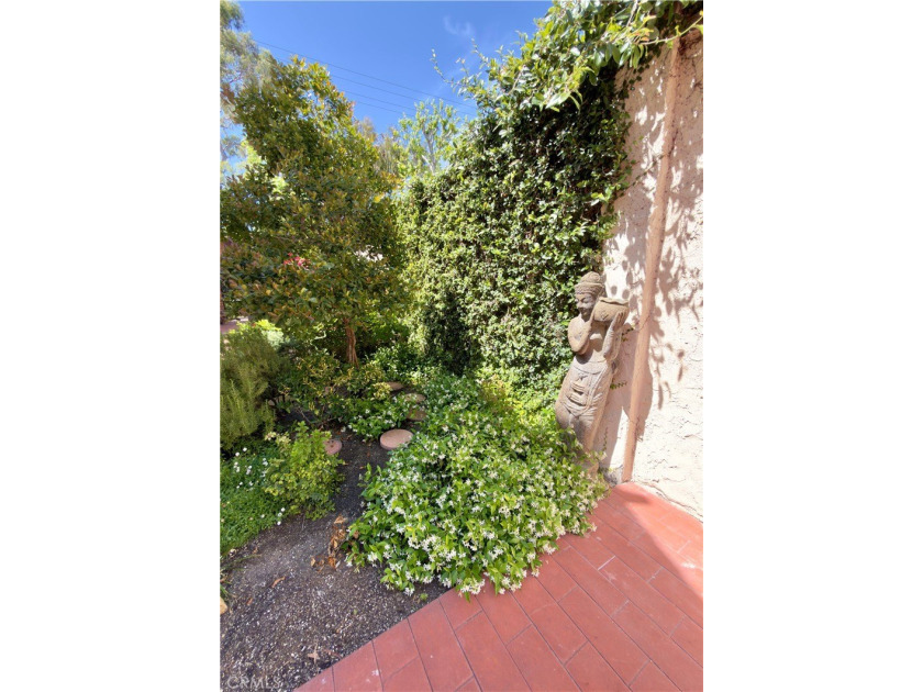Welcome to Herringbone Hall, a beautiful North Laguna Beach home - photo 47