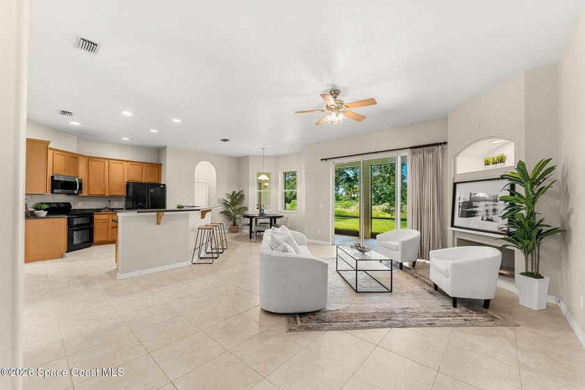 How does a 3bed, 2bath, 3 car garage with a bonus room and 21K - photo 3