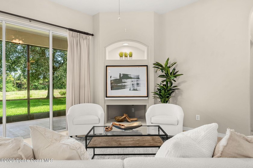 How does a 3bed, 2bath, 3 car garage with a bonus room and 21K - photo 4