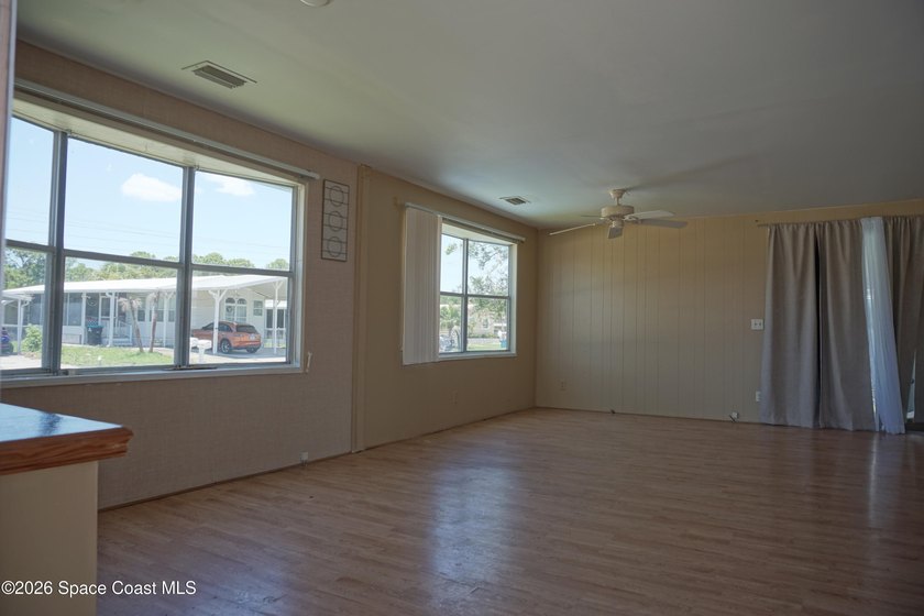 Own your own land, pay no lot fees, and choose whether you want - photo 4