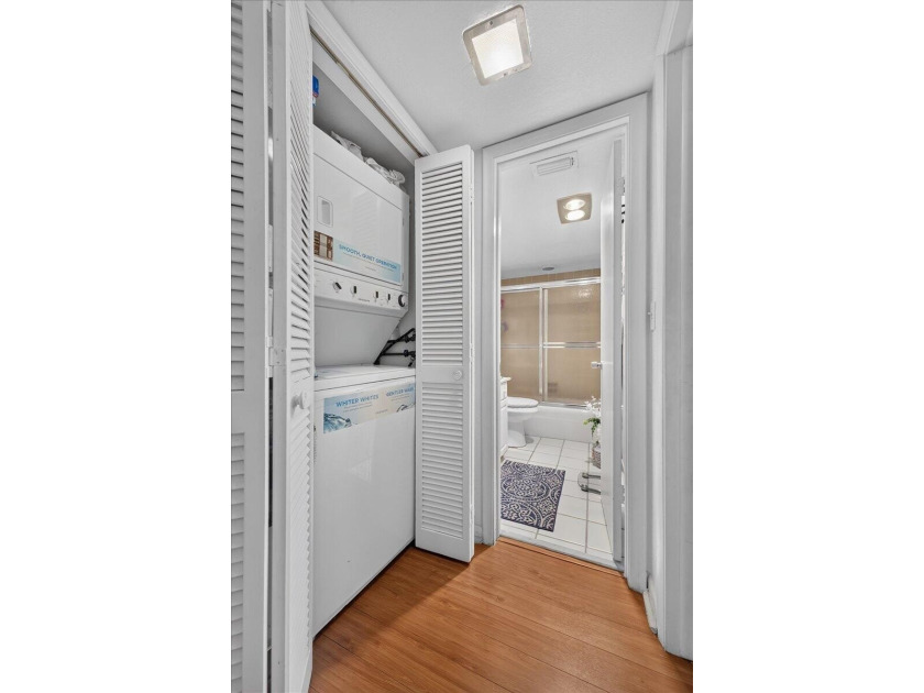Welcome to this charming 2-bedroom, 2-bathroom condominium in - photo 25
