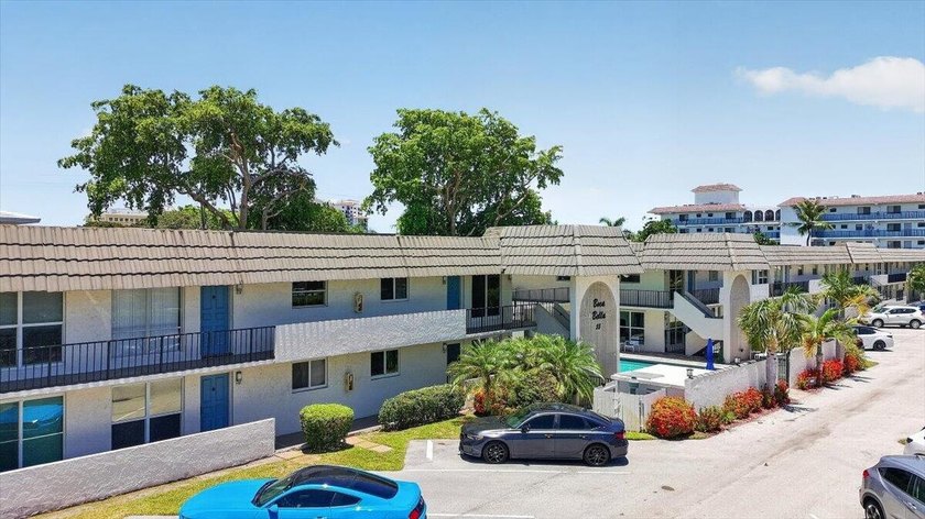 Welcome to this charming 2-bedroom, 2-bathroom condominium in - photo 29
