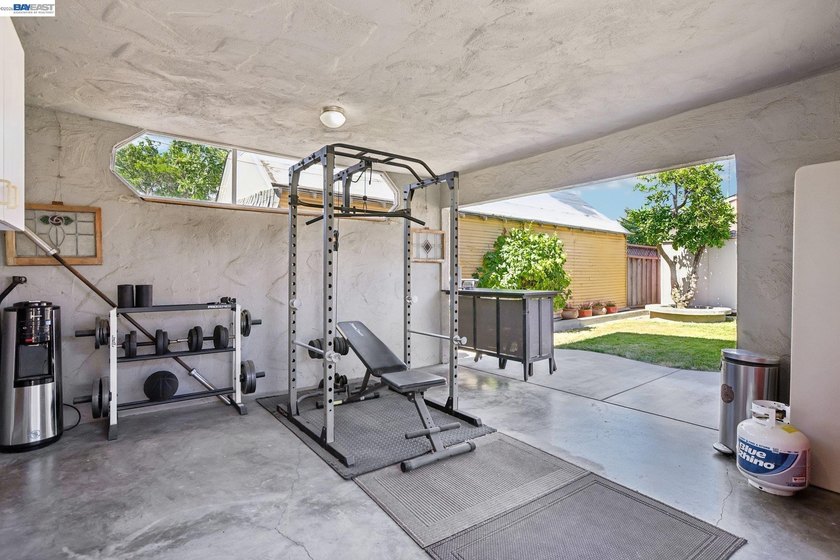 Rarely available park-front opportunity! Ideally situated - photo 48