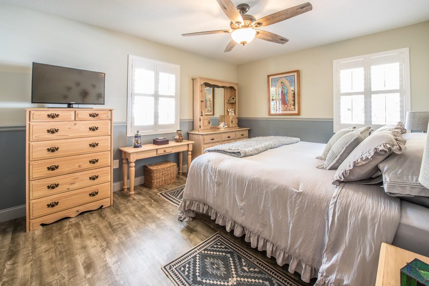 Fully upgraded Jupiter Farms retreat on 1.09 acres with NO HOA - photo 22