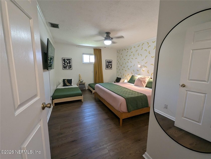 Rare opportunity to acquire a fully operational - photo 28