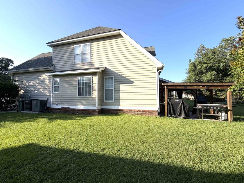 Don't miss this meticulously maintained, traditional two-story - photo 29
