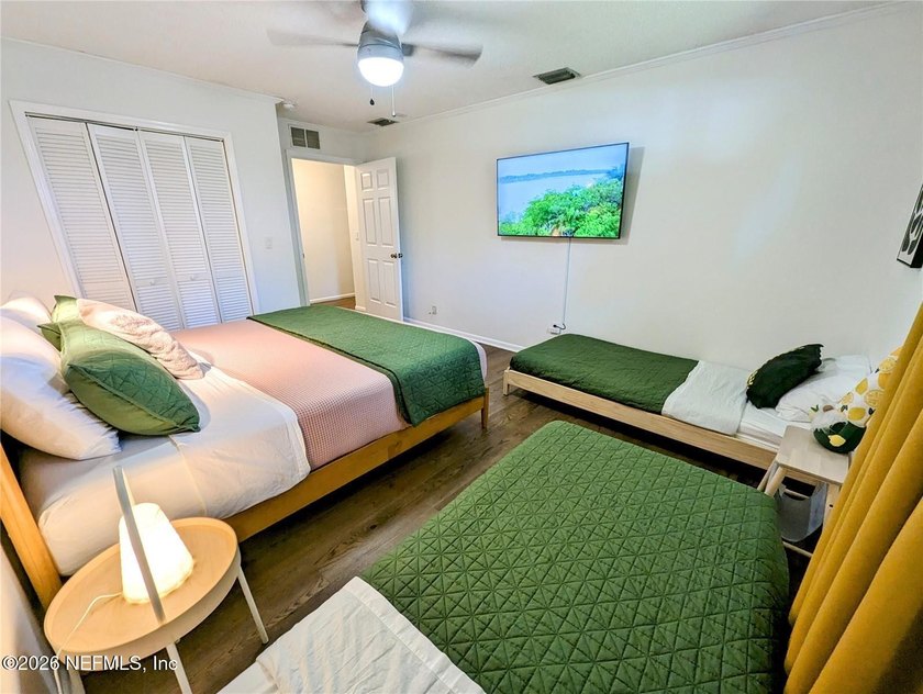 Rare opportunity to acquire a fully operational - photo 29