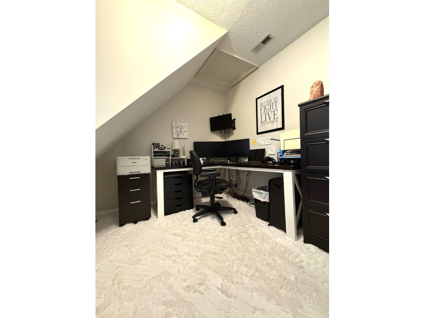 Don't miss this meticulously maintained, traditional two-story - photo 33