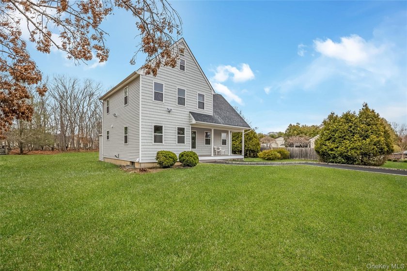 Welcome to this beautifully renovated 4-bedroom, 2.5-bath home - photo 3