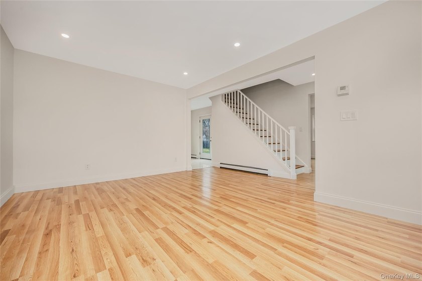 Welcome to this beautifully renovated 4-bedroom, 2.5-bath home - photo 6