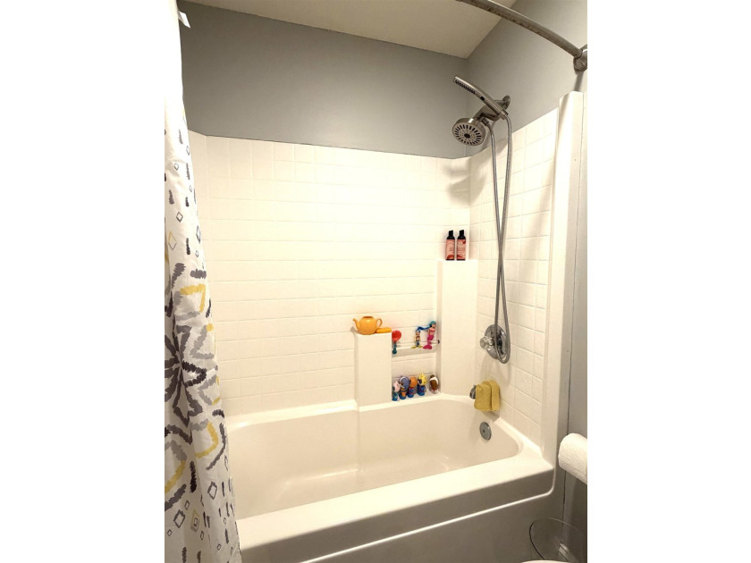Don't miss this meticulously maintained, traditional two-story - photo 38