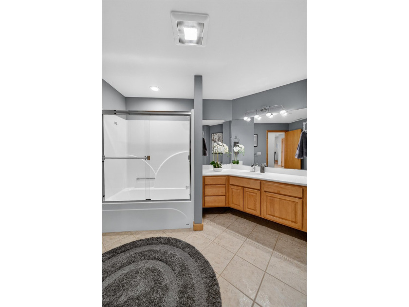 Experience breathtaking 180-degree views of Lake Monona and the - photo 33