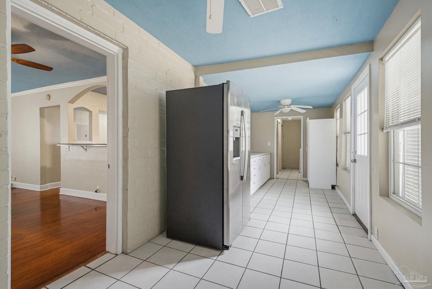 Price Improvement ** Discover the perfect blend of classic - photo 8