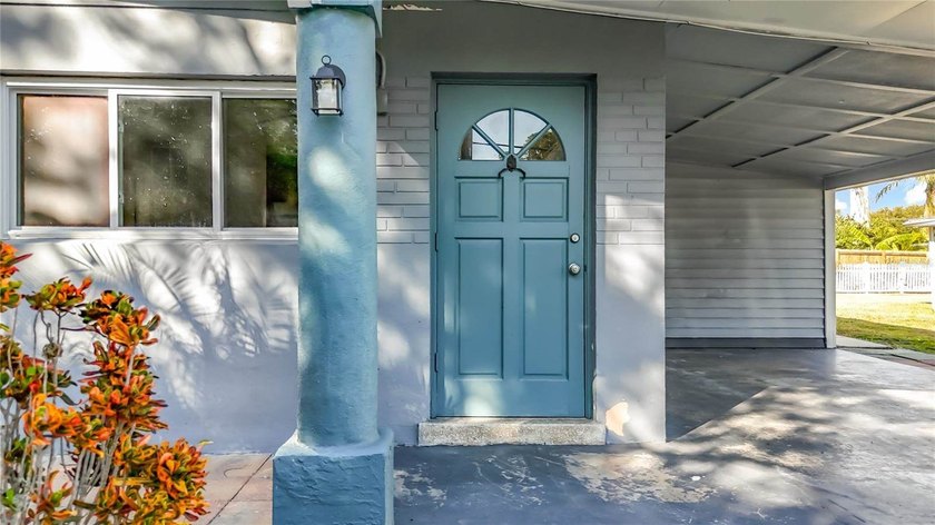 Virtually Staged. Looking for a home that blends comfort - photo 5