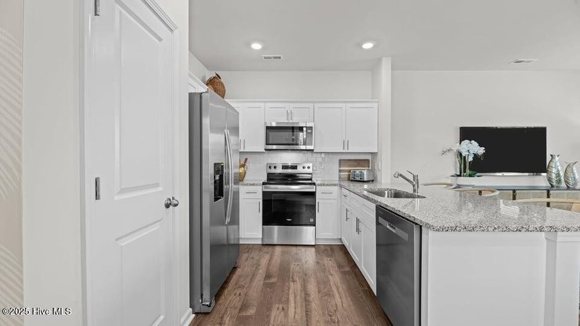 Come tour 2049 Clock Rd.! One of our new townhomes at Clock Rock - photo 6