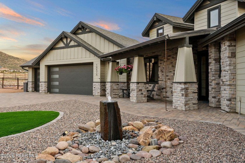 Behold the pinnacle of high-desert living in this 3,178 sq-ft - photo 6