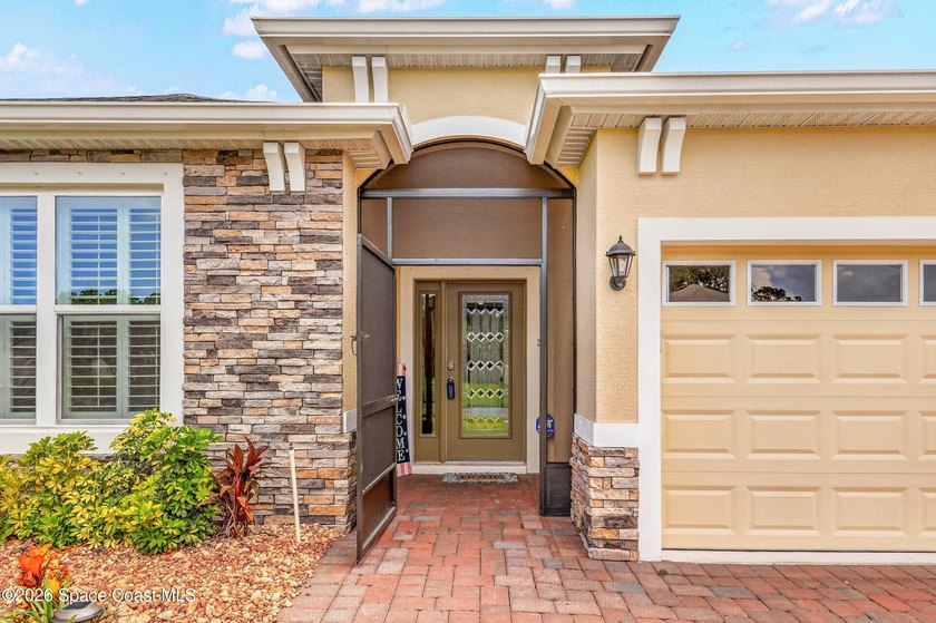 Stunning updated 4/3/3 home has 2,324 sq. ft. of modern comfort - photo 3