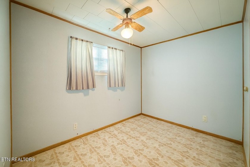 Back on market due to no fault of sellers. Buyer's financing - photo 17